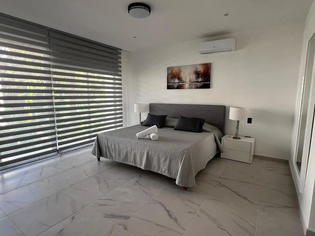 Luxury Vacation Villa Near The Caribbean Ocean Playa del Carmen Mexico