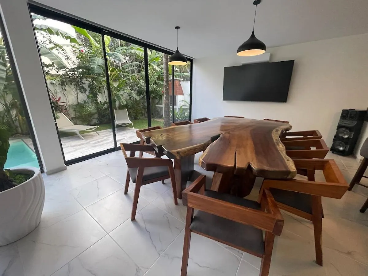 Luxury Vacation Villa Near The Caribbean Ocean Playa del Carmen