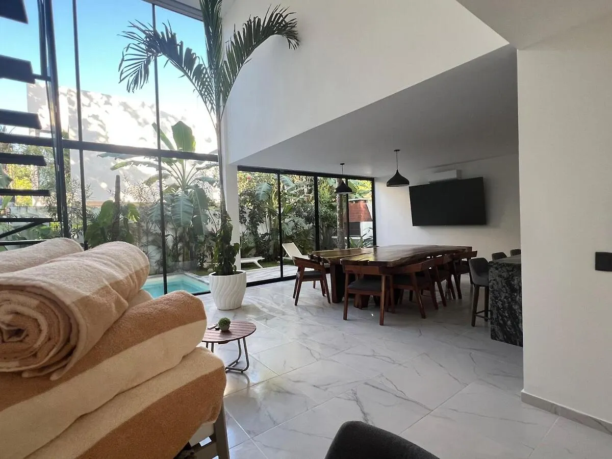 Luxury Vacation Villa Near The Caribbean Ocean Playa del Carmen